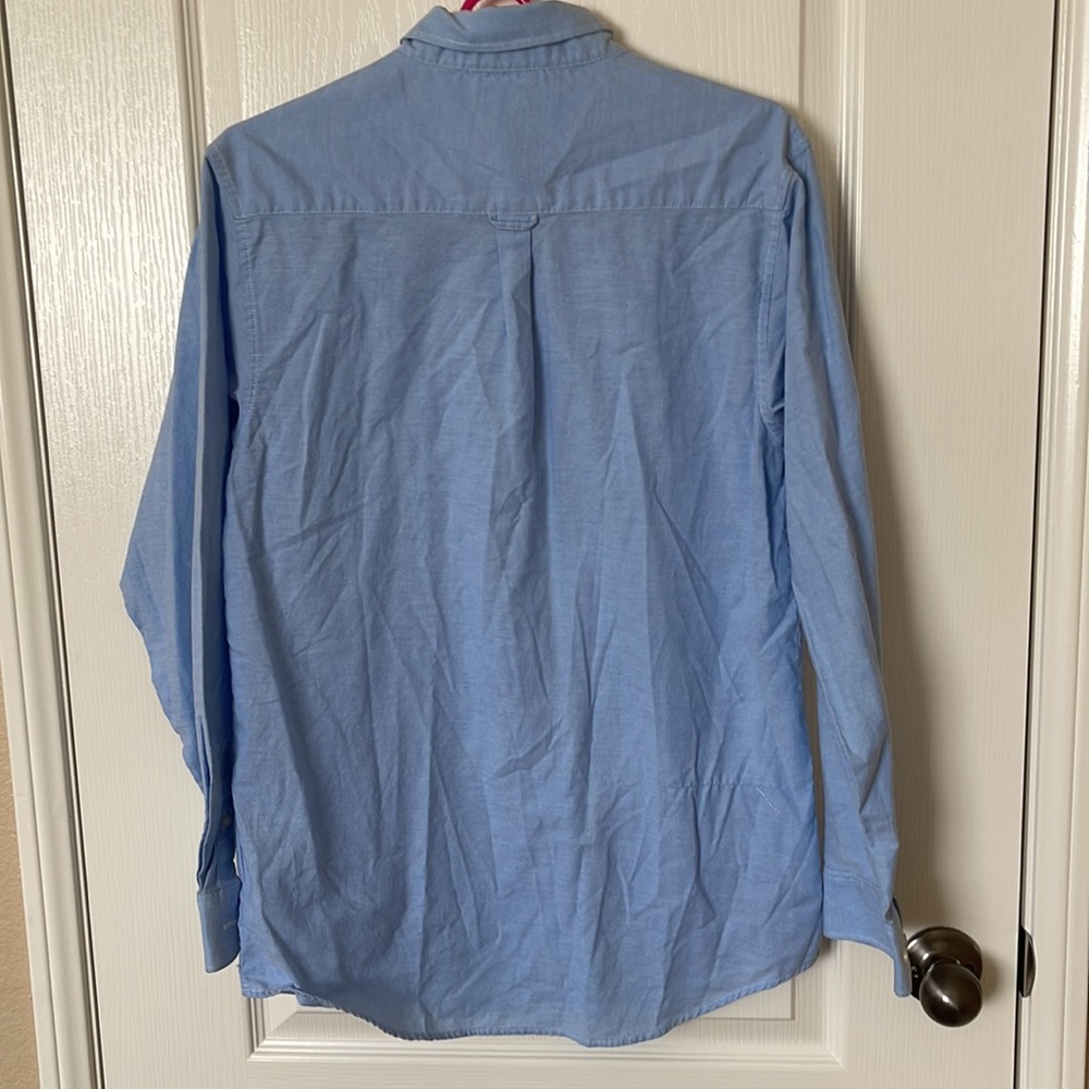 Button down - Picture 2 of 2